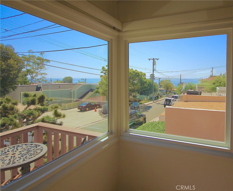 274 Dolphin, Laguna Beach CA 92651 - photo 1
