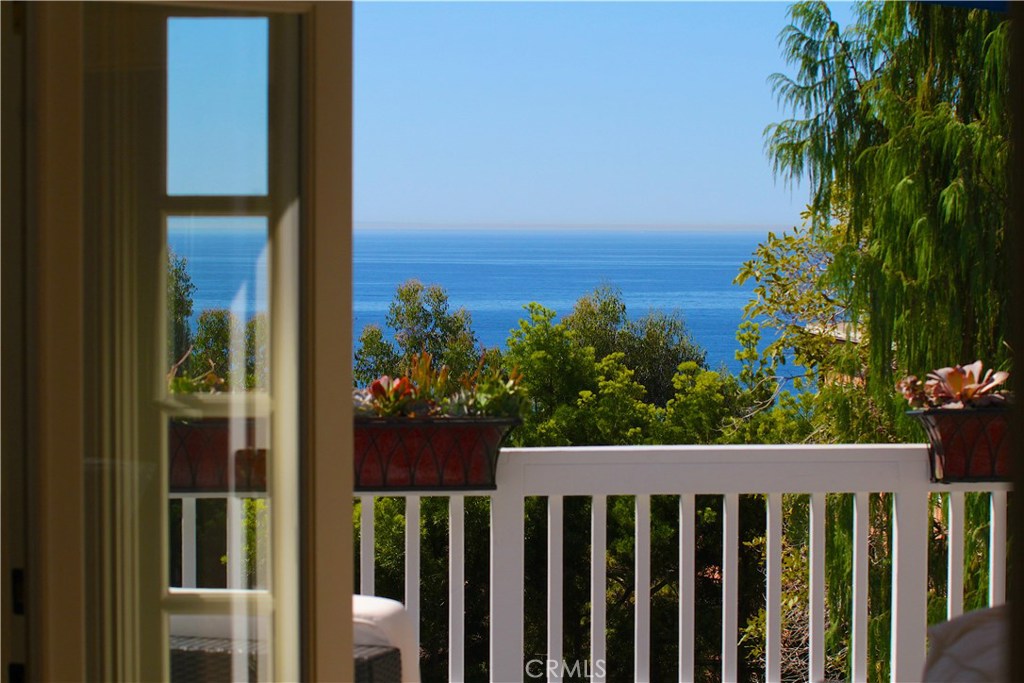 274 Upland Road, Laguna Beach CA 92651 - photo 1