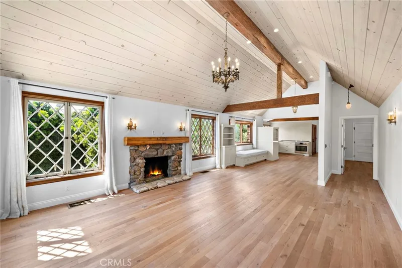 274 Wave Street, Laguna Beach, CA 92651