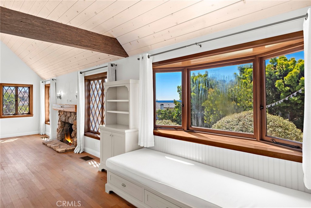 274 Wave Street, Laguna Beach CA 92651 - photo 9