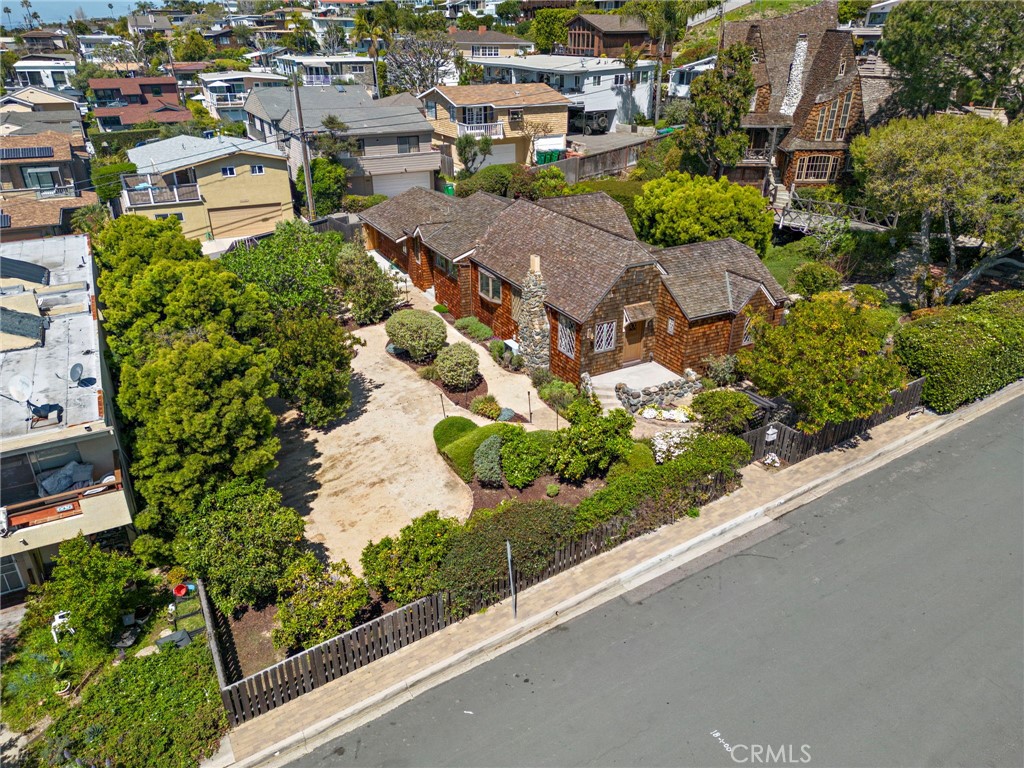 274 Wave Street, Laguna Beach CA 92651 - photo 26