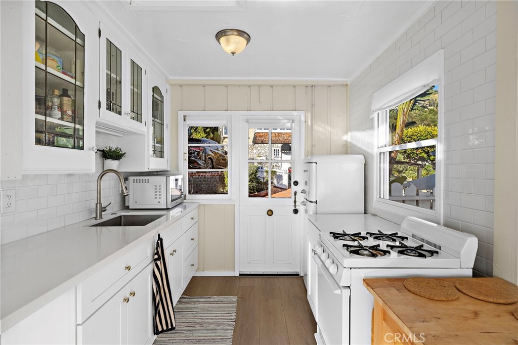 2746 S Coast, Laguna Beach CA 92651 - photo 15