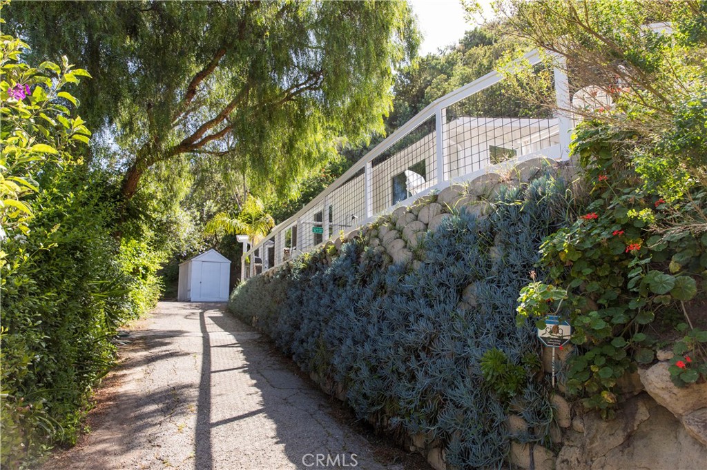 275 Woodland Drive, Laguna Beach CA 92651 - photo 3