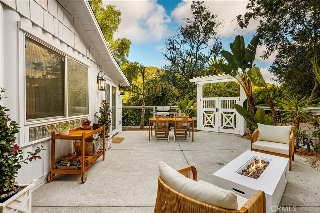 275 Woodland Drive, Laguna Beach CA 92651 - photo 6