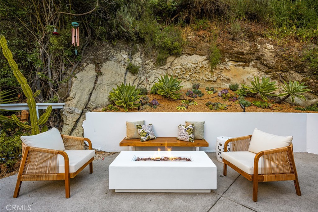 275 Woodland Drive, Laguna Beach CA 92651 - photo 7