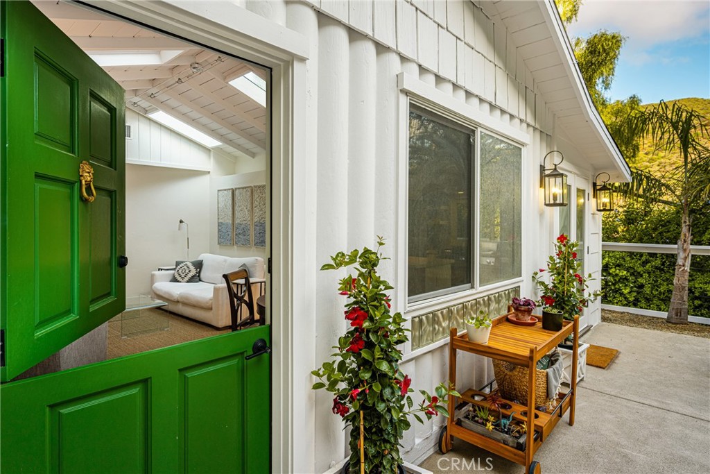275 Woodland Drive, Laguna Beach CA 92651 - photo 9