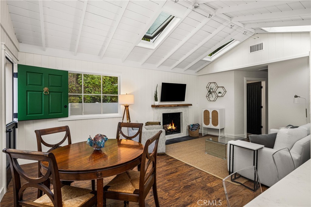 275 Woodland Drive, Laguna Beach CA 92651 - photo 10