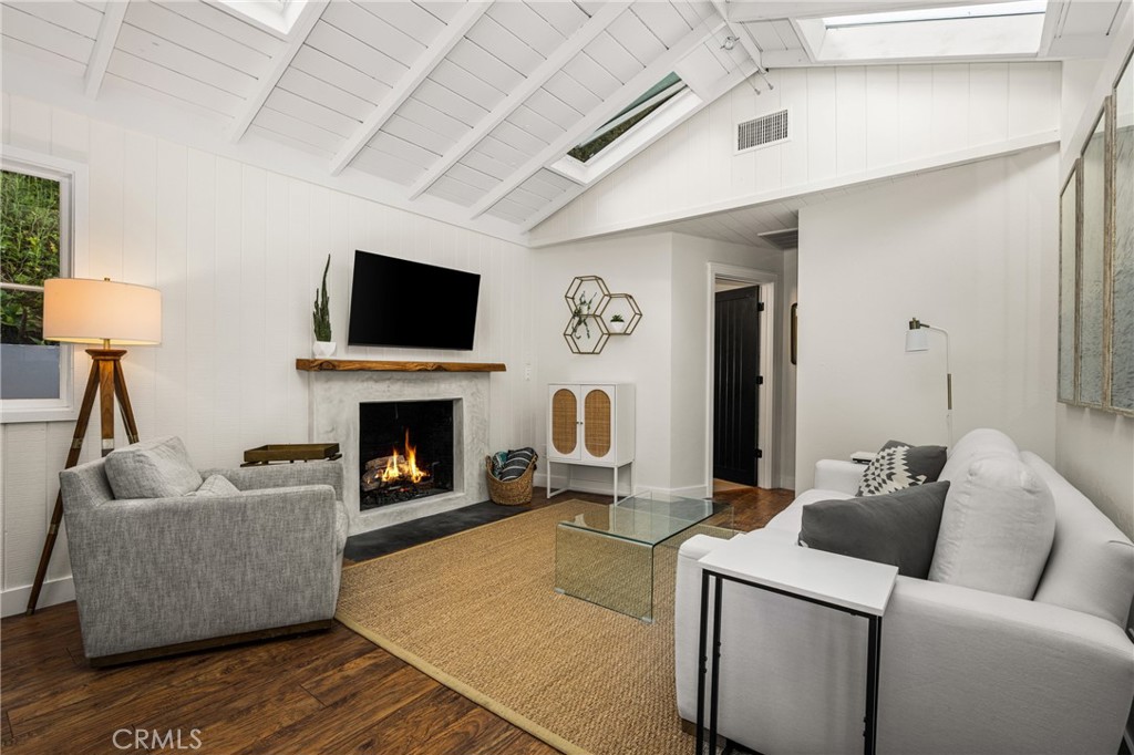 275 Woodland Drive, Laguna Beach CA 92651 - photo 13