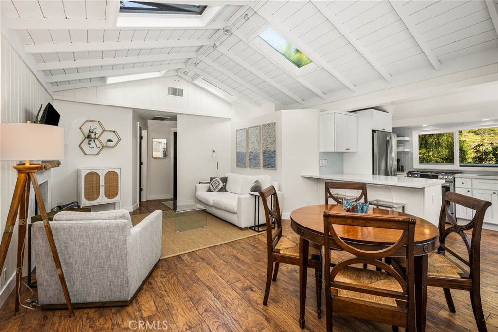 275 Woodland Drive, Laguna Beach CA 92651 - photo 15