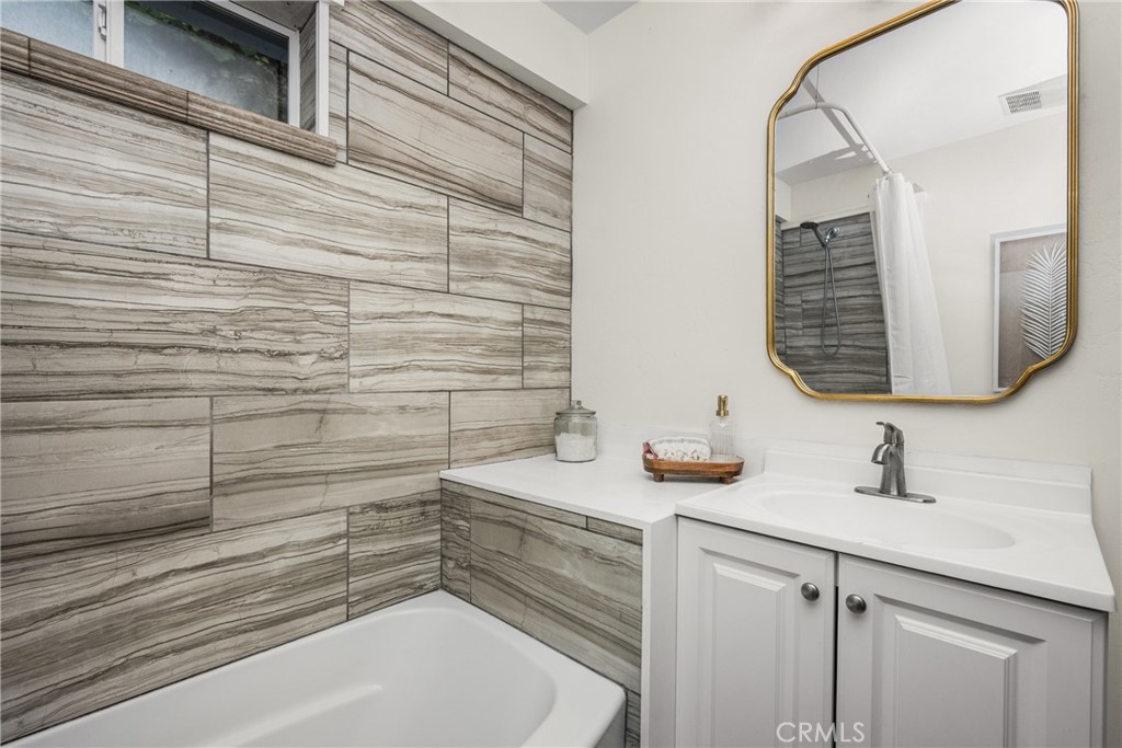 275 Woodland Drive, Laguna Beach CA 92651 - photo 28