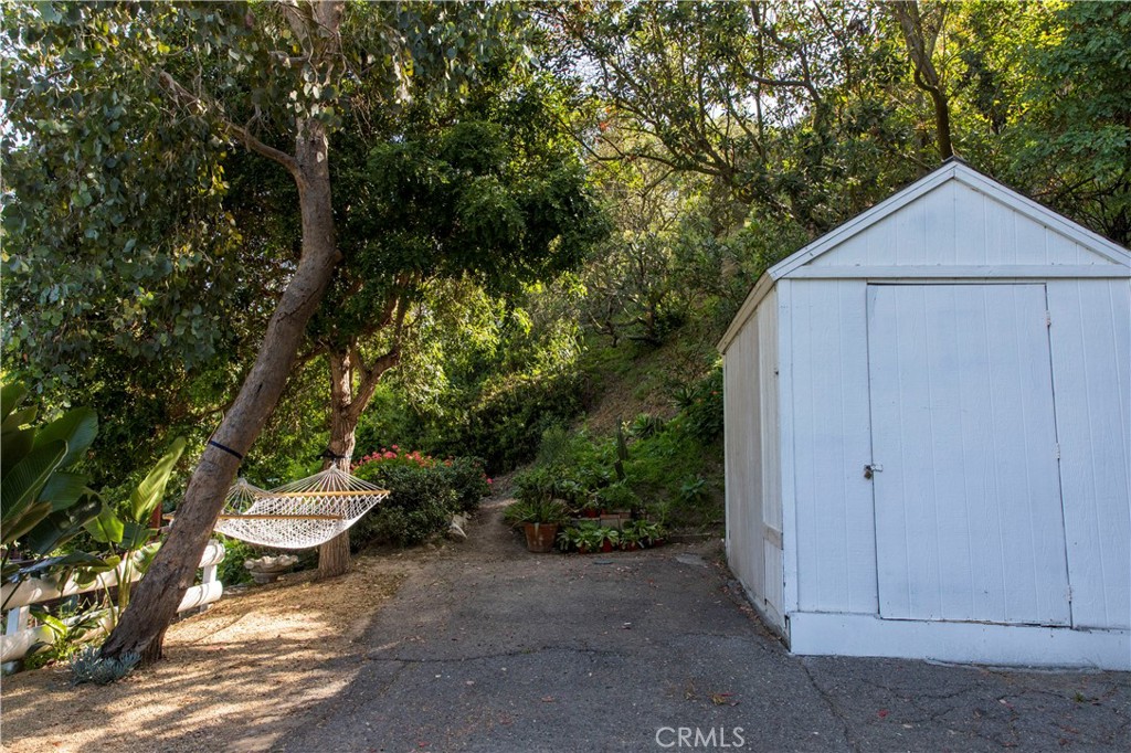 275 Woodland Drive, Laguna Beach CA 92651 - photo 40