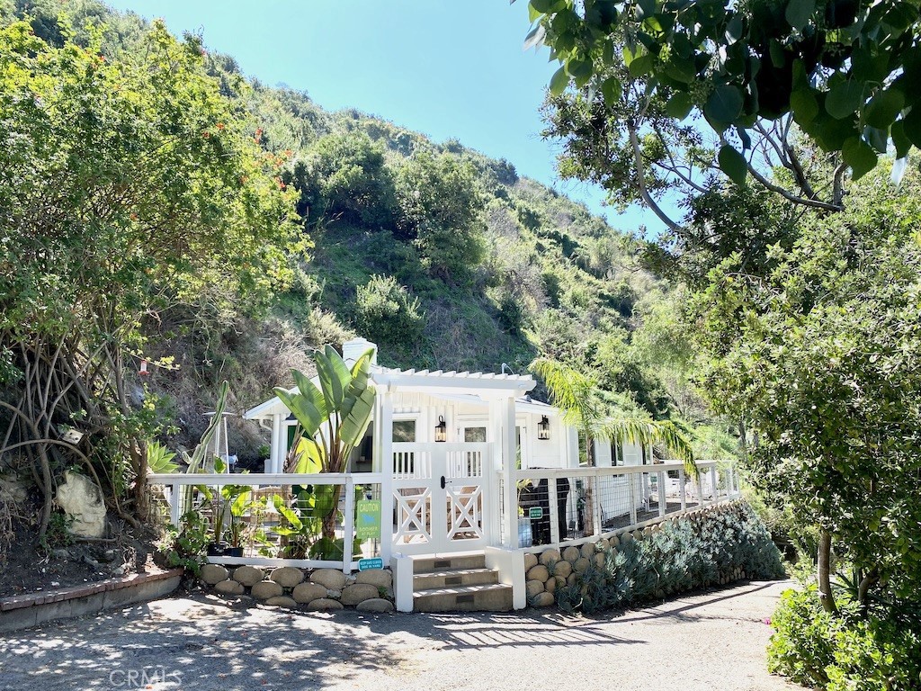 275 Woodland Drive, Laguna Beach CA 92651 - photo 2