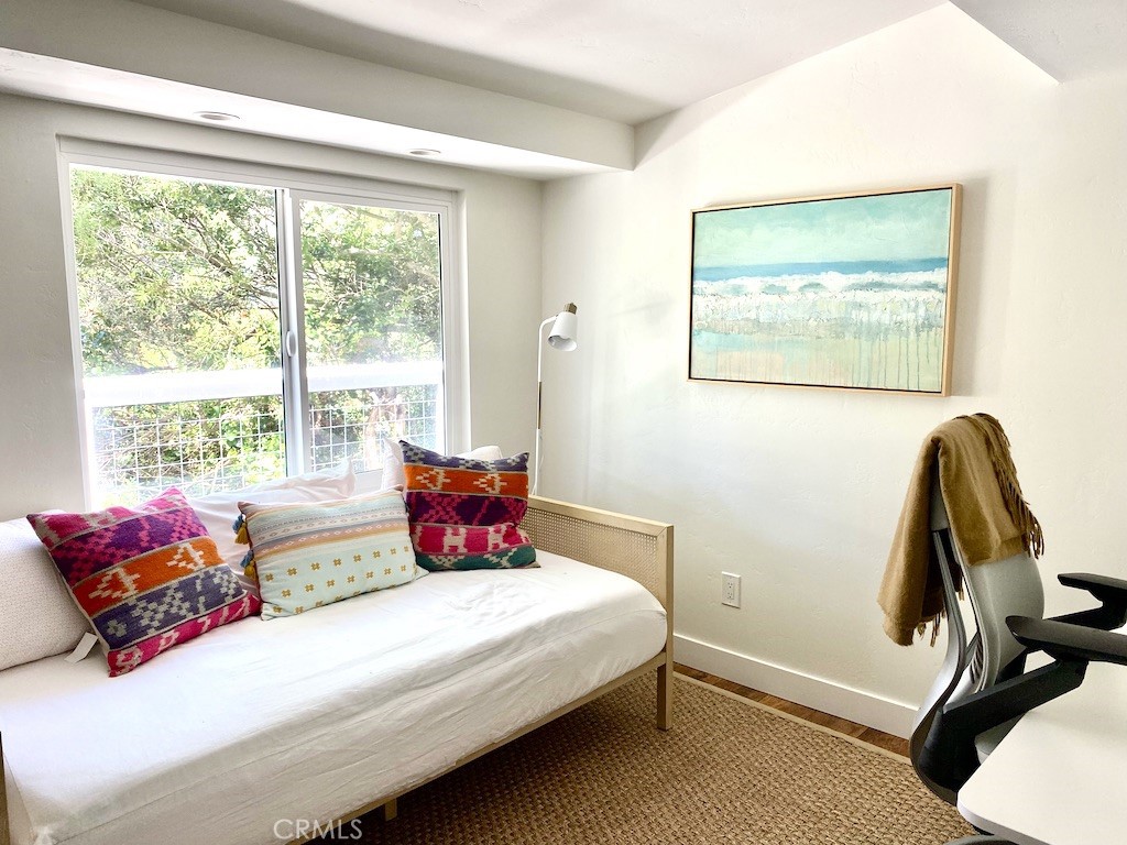 275 Woodland Drive, Laguna Beach CA 92651 - photo 16