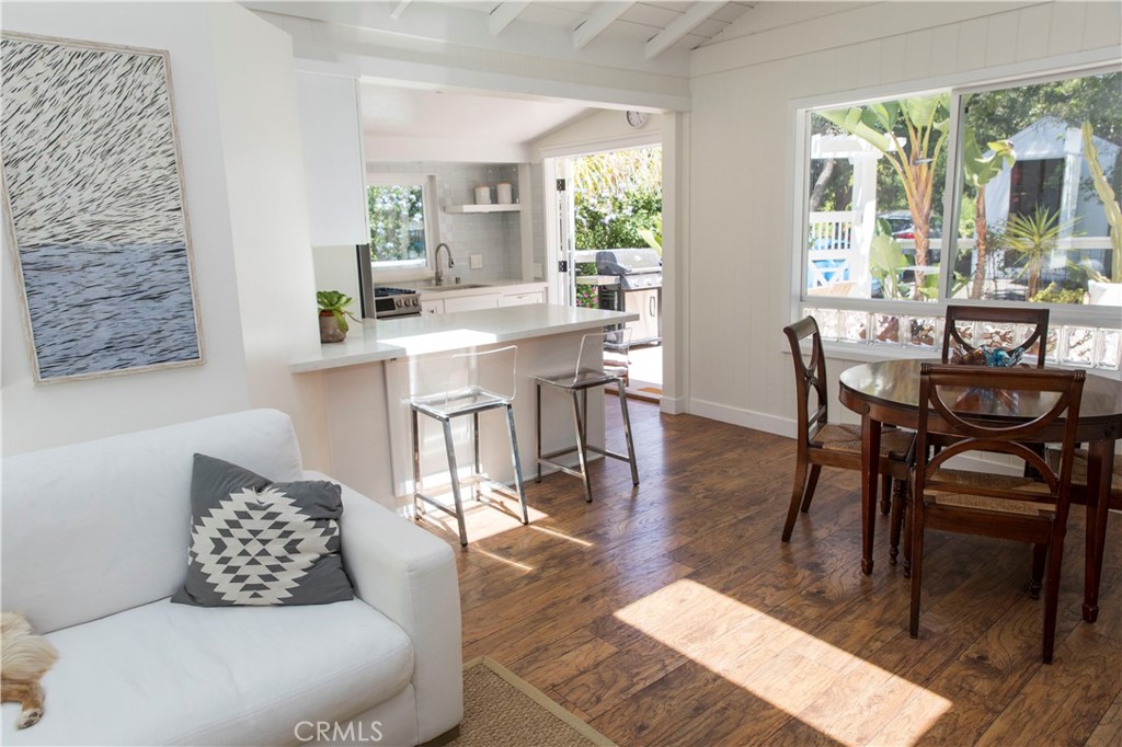 Flooded with natural light. - 275 Woodland, Laguna Beach CA 92651 - photo 6