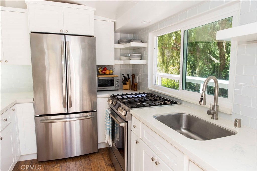 275 Woodland, Laguna Beach CA 92651 - photo 11