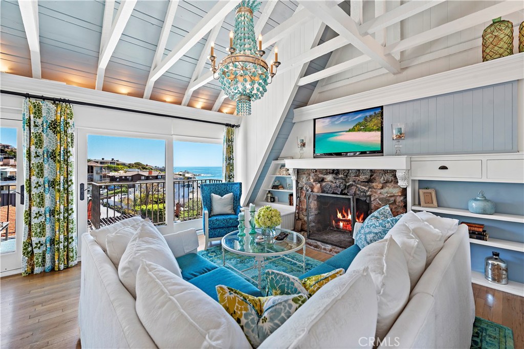2767 Victoria Drive, Laguna Beach CA 92651 - photo 1