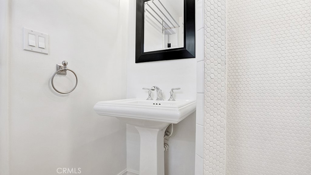 278 Jasmine 5, Laguna Beach CA 92651 - photo 21