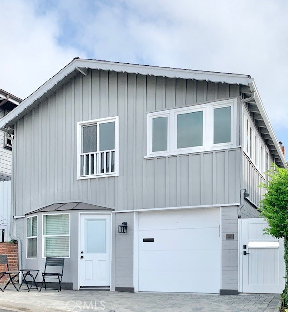 Ample parking in driveway and garage - 2780 Solana Way, Laguna Beach CA 92651 - photo 1