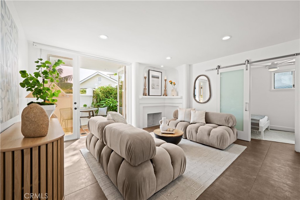 2780 Victoria Drive, Laguna Beach CA 92651 - photo 11