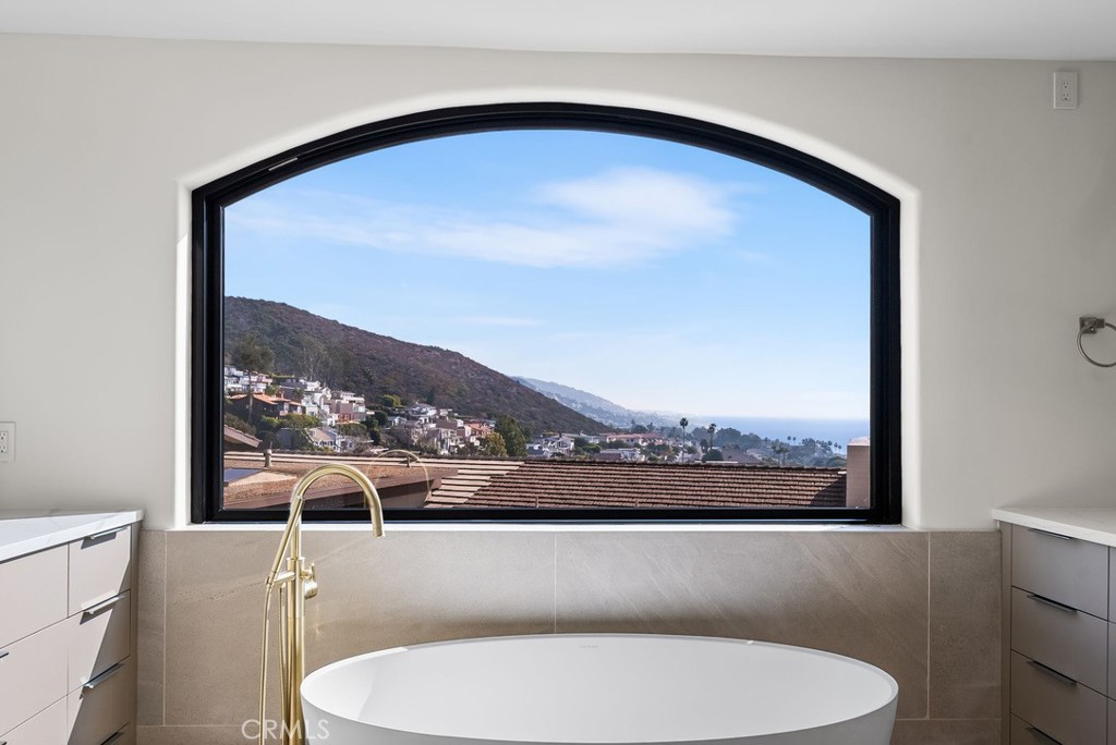 2790 Queda, Laguna Beach CA 92651 - photo 32