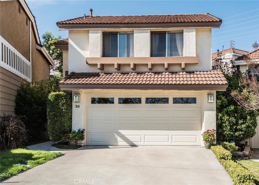 Full Driveway. Association will be planting low water plants in near future. - 28 Encinitas Court, Laguna Beach CA 92651 - photo 1