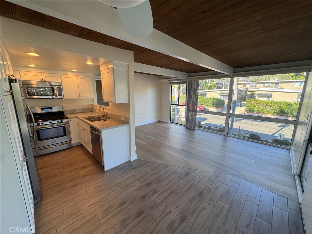280 Aster 5, Laguna Beach CA 92651 - photo 1