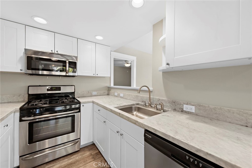 280 Aster Street 2, Laguna Beach CA 92651 - photo 6