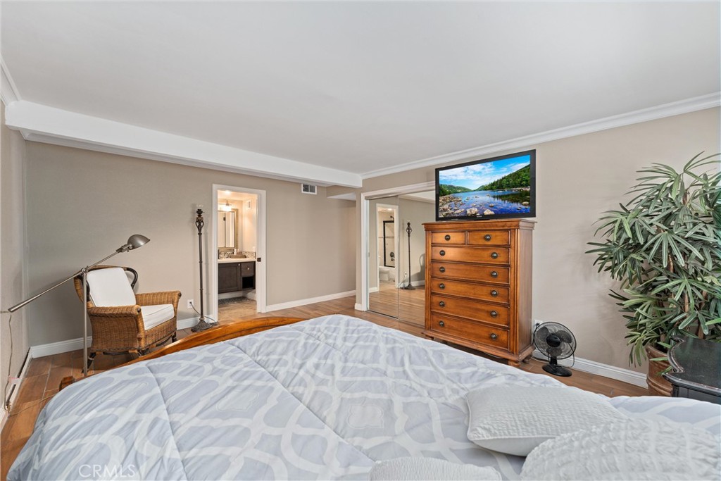 280 Cliff Drive 1, Laguna Beach CA 92651 - photo 26