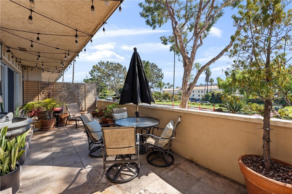 280 Cliff Drive 1, Laguna Beach CA 92651 - photo 31