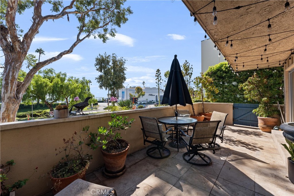 280 Cliff Drive 1, Laguna Beach CA 92651 - photo 34