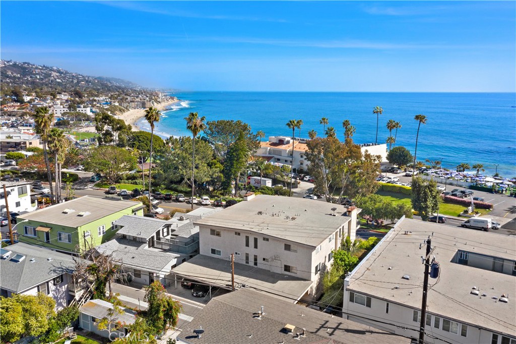 280 Cliff Drive 4, Laguna Beach CA 92651 - photo 1