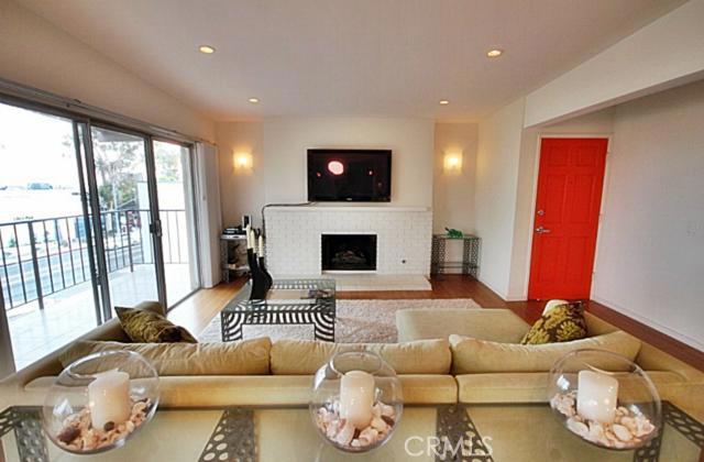280 Cliff Drive 5, Laguna Beach CA 92651 - photo 1