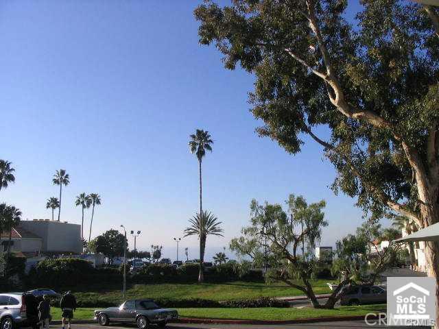 280 Cliff Drive 5, Laguna Beach CA 92651 - photo 1