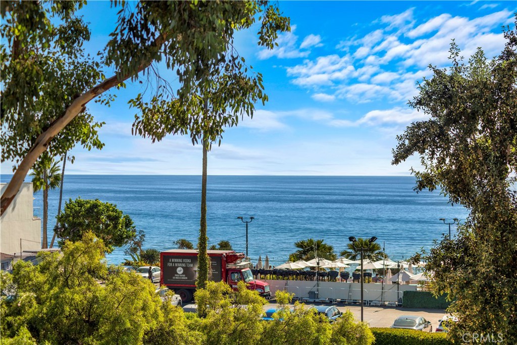280 Cliff Drive 5, Laguna Beach CA 92651 - photo 1