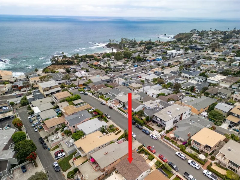 281 B Grandview Street, Laguna Beach, CA 92651