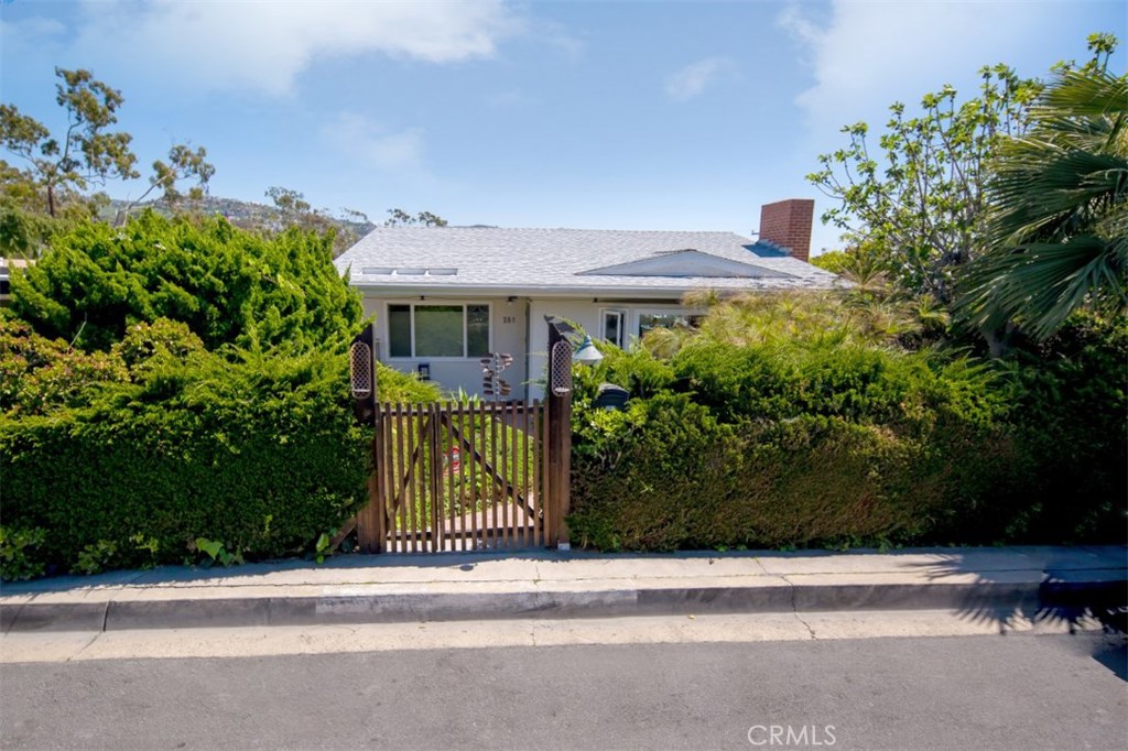 Grandview St. Entrance - 281 Grandview Street, Laguna Beach CA 92651 - photo 1