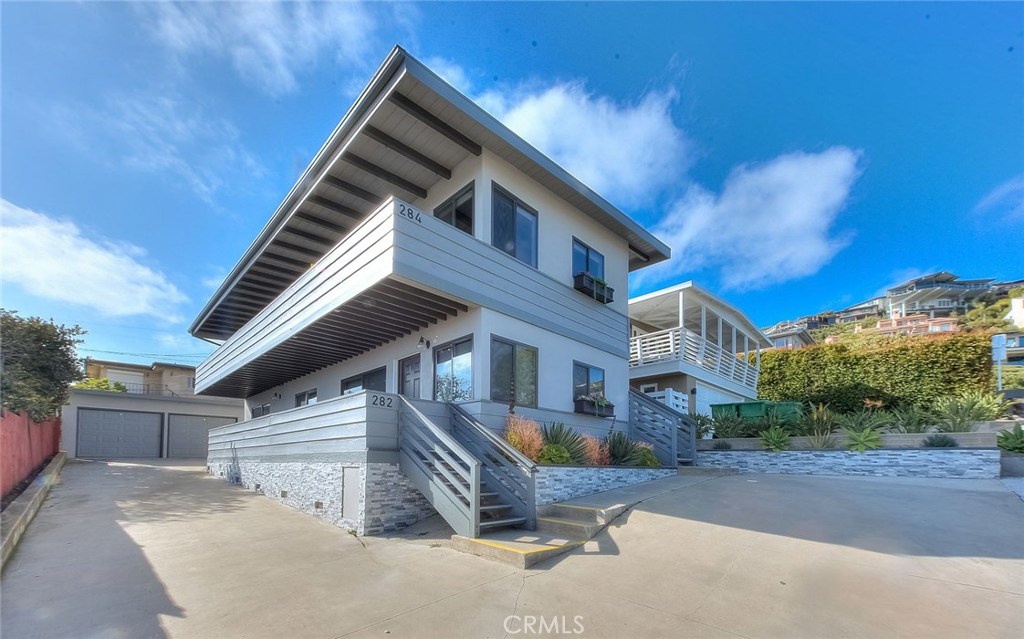 Welcome Home! This is Laguna Beach Living at it's best! - 282 Chiquita Street, Laguna Beach CA 92651 - photo 1