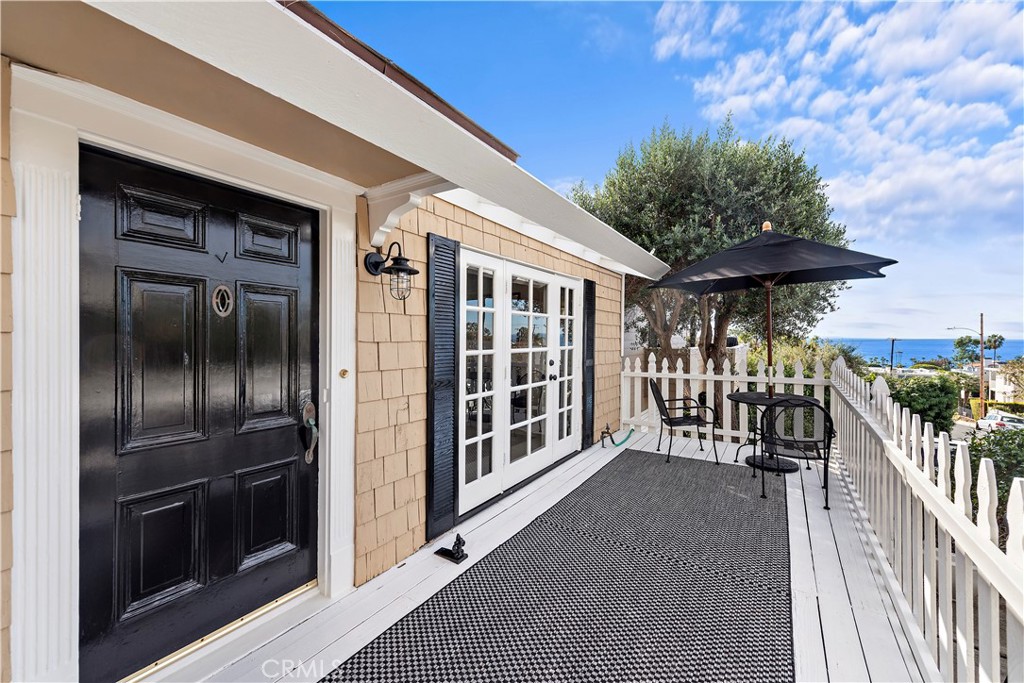 283 Fairview Street, Laguna Beach CA 92651 - photo 1