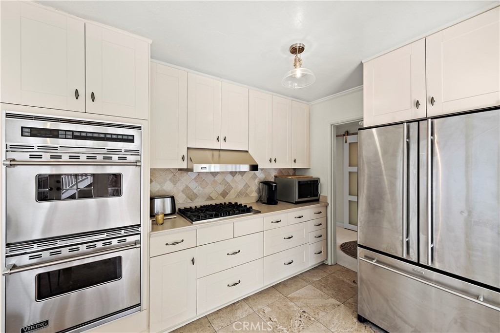 283 Fairview Street, Laguna Beach CA 92651 - photo 10