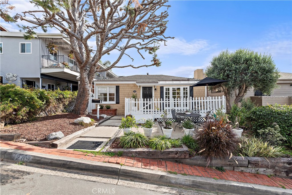 283 Fairview Street, Laguna Beach CA 92651 - photo 16