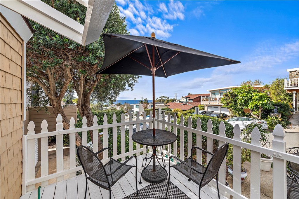 283 Fairview Street, Laguna Beach CA 92651 - photo 19