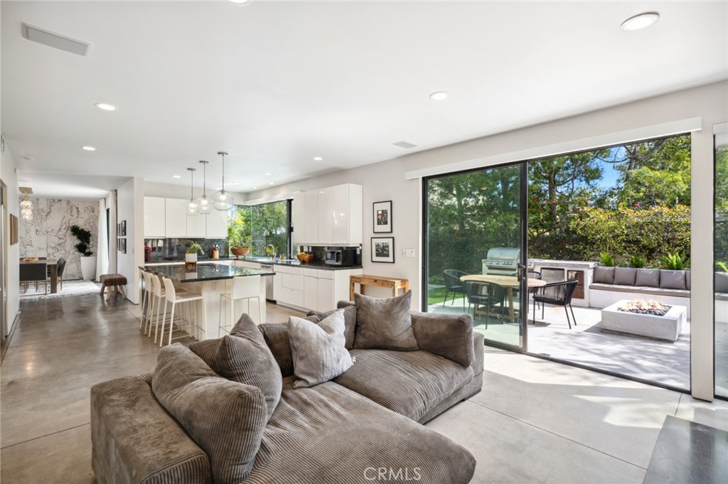 2831 Ridge Drive, Laguna Beach CA 92651 - photo 10