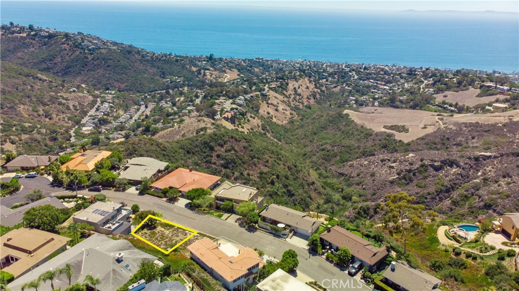 2840 Zell, Laguna Beach CA 92651 - photo 1