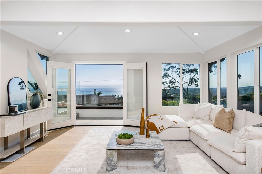 2850 Zell Drive, Laguna Beach CA 92651 - photo 1