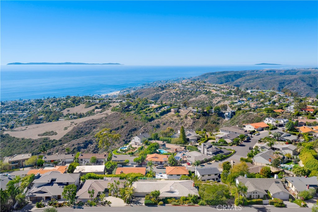 2867 Chateau Way, Laguna Beach CA 92651 - photo 1