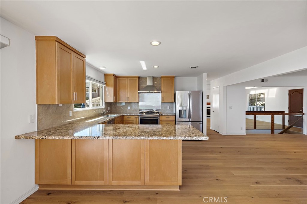 2869 Zell Drive, Laguna Beach CA 92651 - photo 13