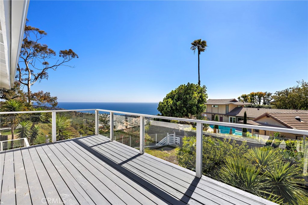 Upper deck off living room - 2869 Zell Drive, Laguna Beach CA 92651 - photo 16