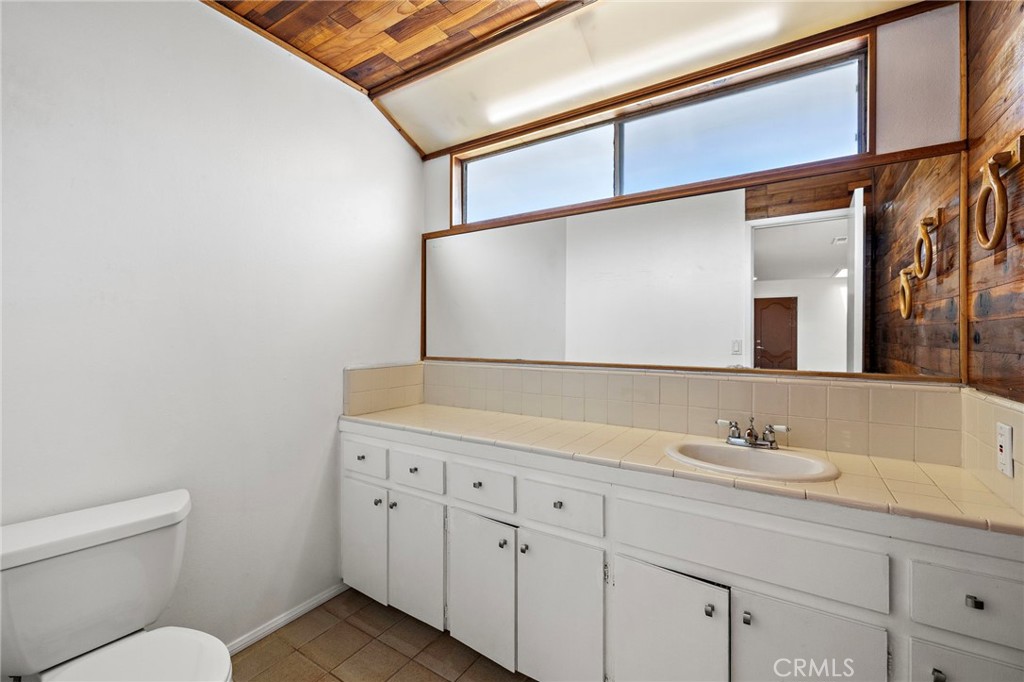 Powder room off upper level - 2869 Zell Drive, Laguna Beach CA 92651 - photo 28