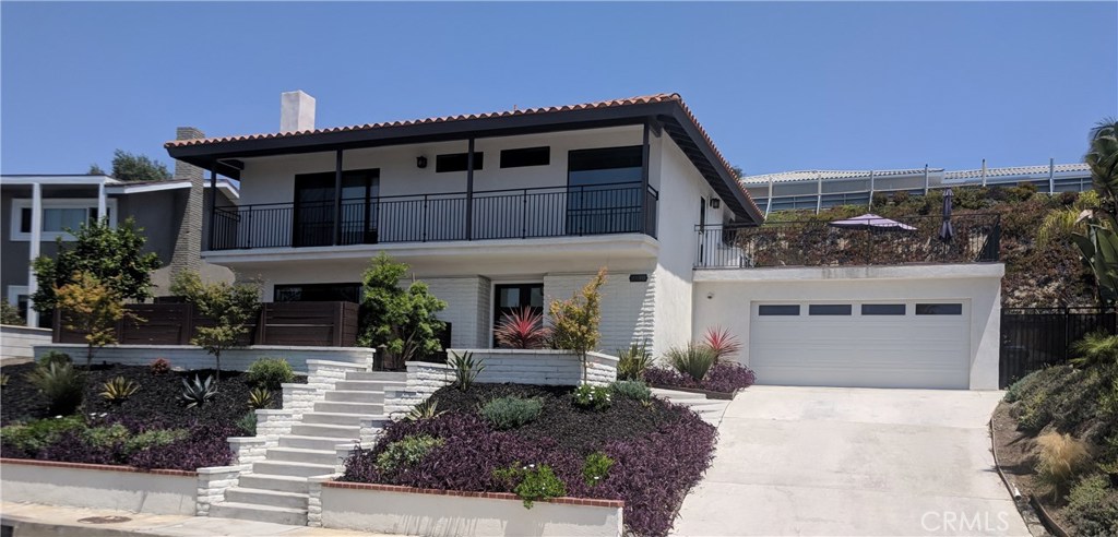2870 Zell Drive, Laguna Beach CA 92651 - photo 1