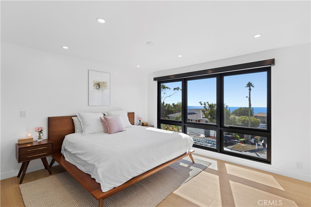 Primary Bedroom - 2880 Zell, Laguna Beach CA 92651 - photo 8